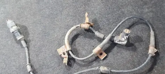 Hyundai Sonata ABS brake wheel speed sensor 9567033000 95670-33000