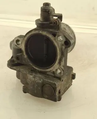 Toyota Corolla E120 E130 Throttle valve 8967221020