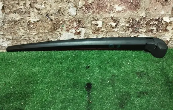Audi Q7 4L Rear wiper blade arm 