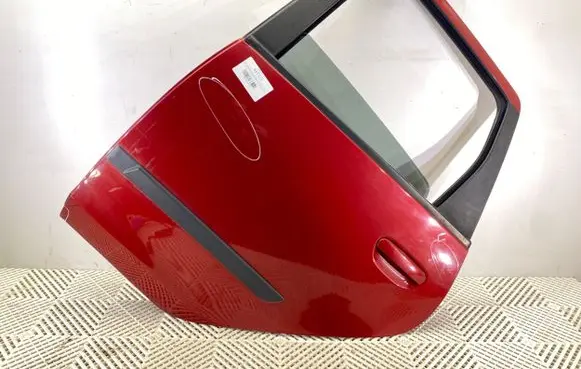 Mitsubishi Colt Rear door
