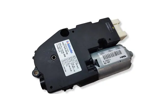 Mercedes-Benz E C207 W207 Sunroof motor/actuator A2079060900