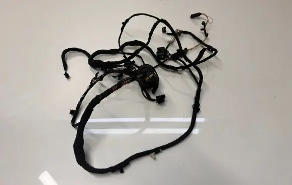 BMW 4 F36 Gran coupe Front door wiring loom 9325896