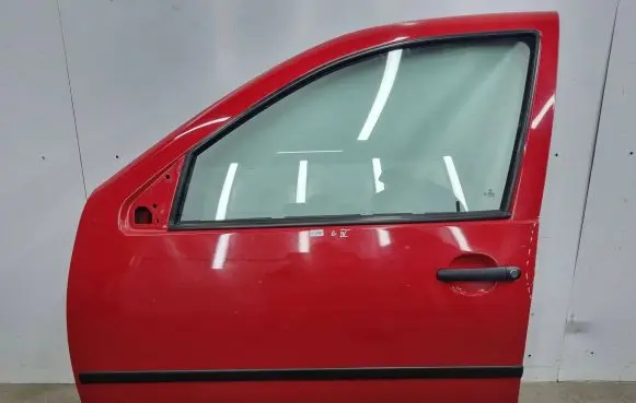 Volkswagen Bora Front door 1J4831311