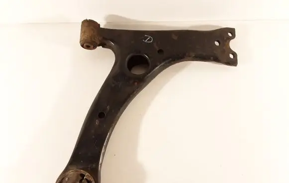 Toyota Corolla Verso AR10 Front lower control arm/wishbone 486550F010