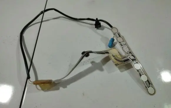 Volkswagen Golf V Seat heating element 1K0963553