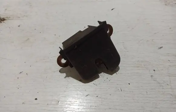 Volkswagen Golf VII Tailgate/trunk/boot lock/catch/latch 5G6827505