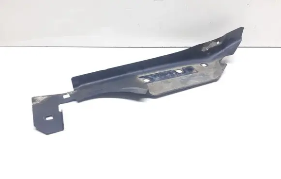 BMW 7 E65 E66 Fender mounting bracket