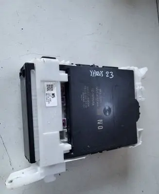 Toyota Yaris XP210 Other control units/modules 892210DC00 8273052020