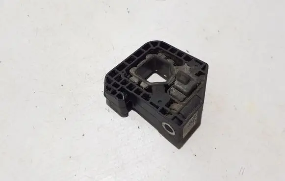 BMW X6 G06 Radiator mount bracket 17118659076