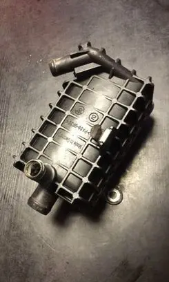 BMW 3 E36 Oil filter mounting bracket 2245343