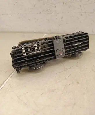Volkswagen Golf VII Dash center air vent grill 5G2815736