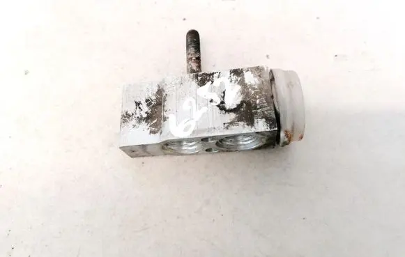 Air conditioning (A/C) expansion valve
