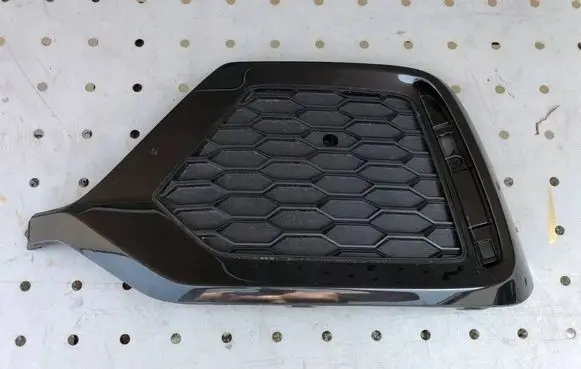 Honda Civic X Front bumper lower grill