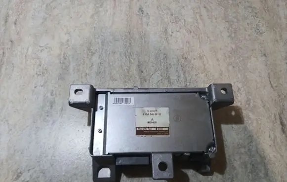 Mitsubishi Colt Power steering control unit/module A4545450032 MR594091 A68000F22