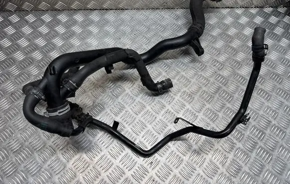 Audi Q5 SQ5 Engine coolant pipe/hose 03l121071b