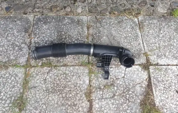 KIA Stinger Air intake hose/pipe 28140GS200 PA6GF20