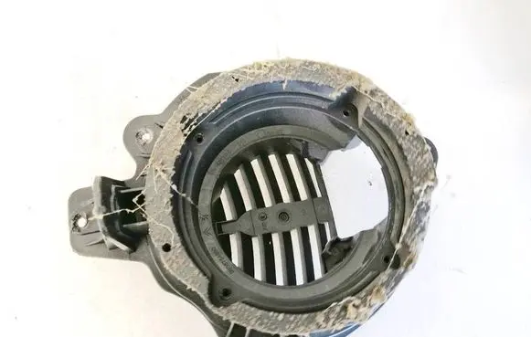 Side speaker trim/cover