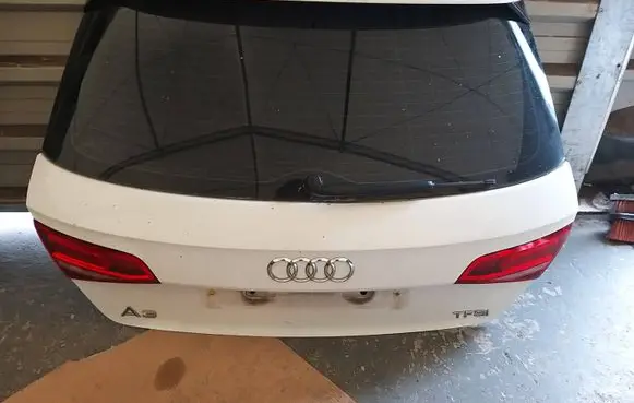 Audi A3 S3 8V Tailgate/trunk/boot lid