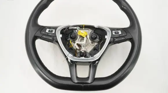 Volkswagen Tiguan Steering wheel 5TA419091AG