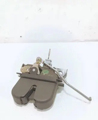 Audi A3 S3 8L Tailgate/trunk/boot lock/catch/latch 8L0827505G