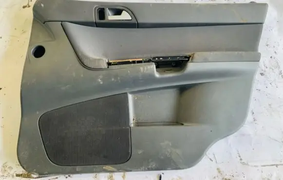 Volvo V50 Front door card panel trim 39889674 8679451