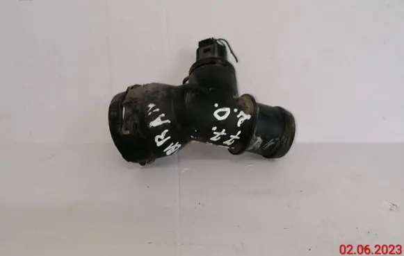 Volkswagen Touran I Engine coolant pipe/hose 1K0122291