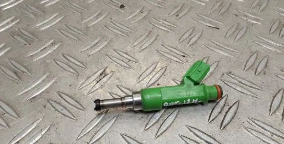 Toyota RAV 4 (XA40) Fuel injector 2325036010