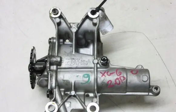 Volvo XC60 Oil pump 
