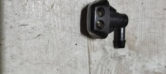 Mazda 3 III Windshield washer spray nozzle 