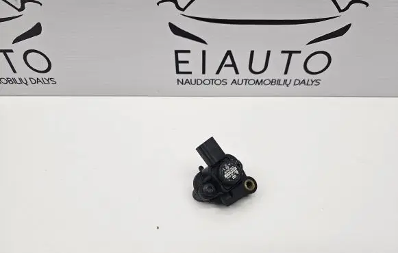 Mercedes-Benz E C207 W207 Air pressure sensor A0071530028 0261230196 A6511530041