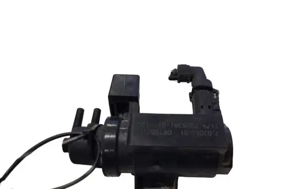 BMW 5 E60 E61 Turbo solenoid valve 70206301 7805391