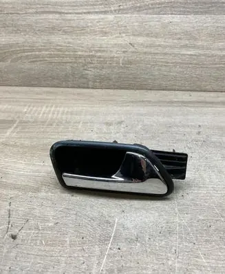 Volkswagen Touran I Front door interior handle 1T1837114B