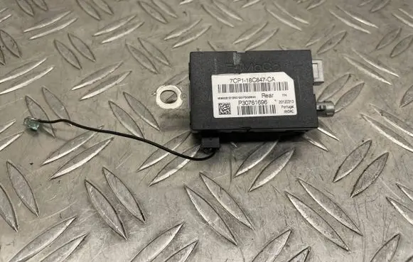 Ford C-MAX II Aerial antenna amplifier 7CP118C847CA