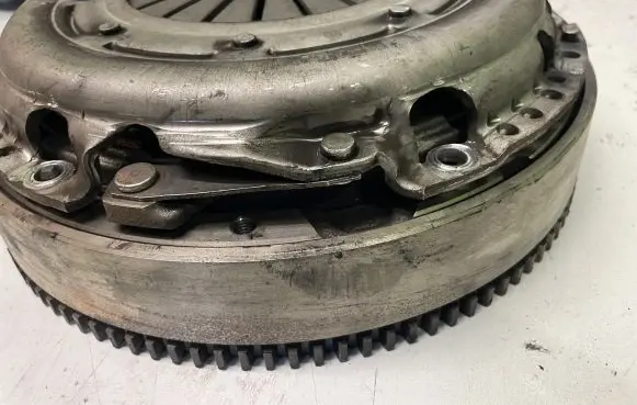 Volvo V60 Clutch set kit 1878006098 1811086