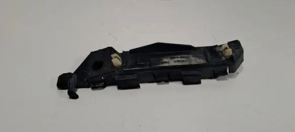 Hyundai Santa Fe Front bumper mounting bracket 865152B000