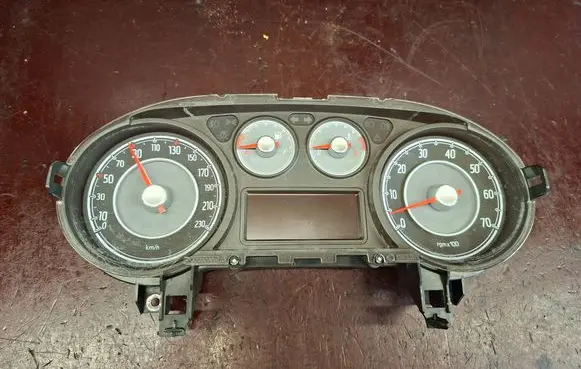 Fiat Punto Evo Speedometer (instrument cluster) 5550050900 5550030617