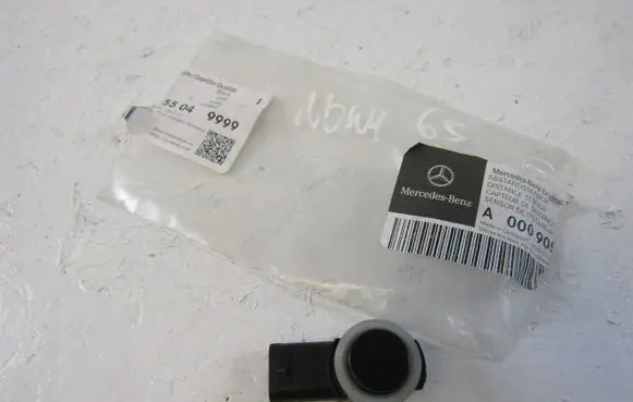 Mercedes-Benz B W246 W242 Parking PDC sensor A0009055504