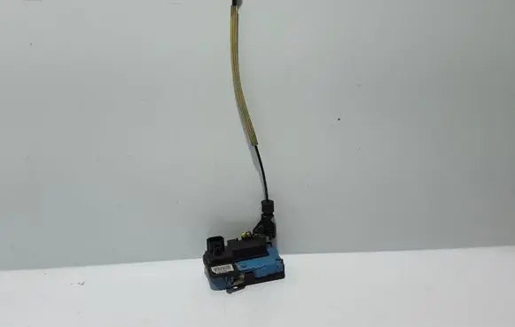 Volvo S60 Front door lock 30634616