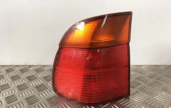 BMW 5 E39 Rear/tail lights 8361671