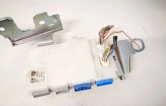 Mazda 3 II Other control units/modules bdb667560g
