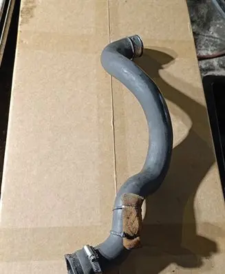 Mercedes-Benz E W211 Engine coolant pipe/hose A2115010782