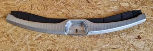 Infiniti FX Trunk/boot sill cover protection 84992CG700
