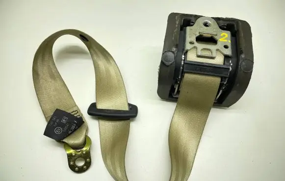Audi A6 S6 C6 4F Rear seatbelt 4F0857805E