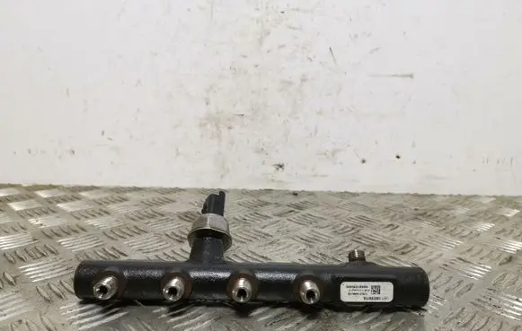 Renault Kadjar Fuel main line pipe 175210651R