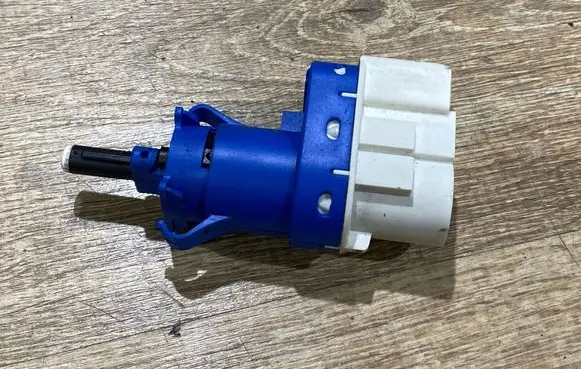 Brake pedal sensor switch