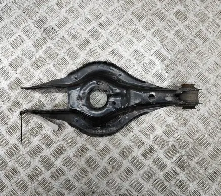BMW 4 F36 Gran coupe Rear upper control arm/wishbone 6867540