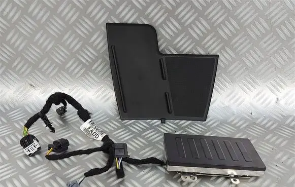 Ford Kuga III Wireless charging module M1PT-19J235-AA