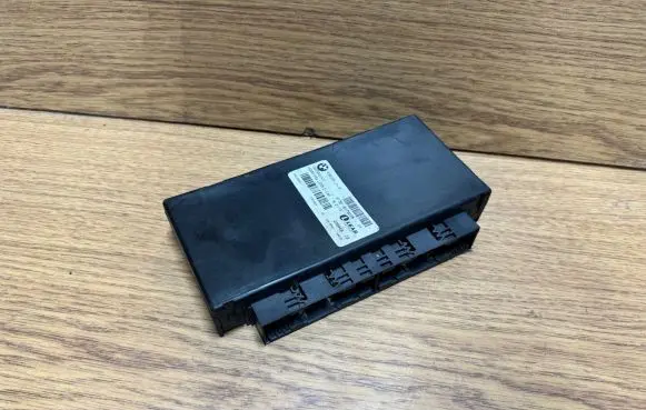 BMW 5 E60 E61 Comfort/convenience module 9176078 82113 532256861