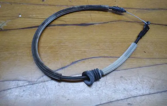 Volkswagen Golf IV Rear door cable line 1M0839085A