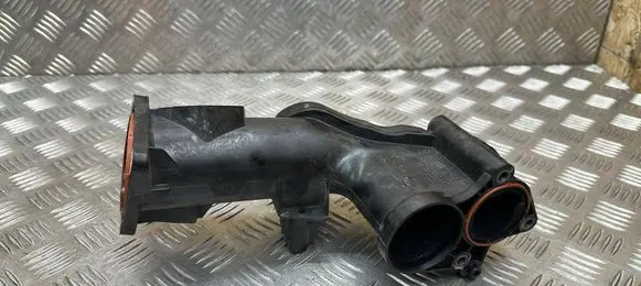 Mercedes-Benz E W212 Air intake duct part A6420901637